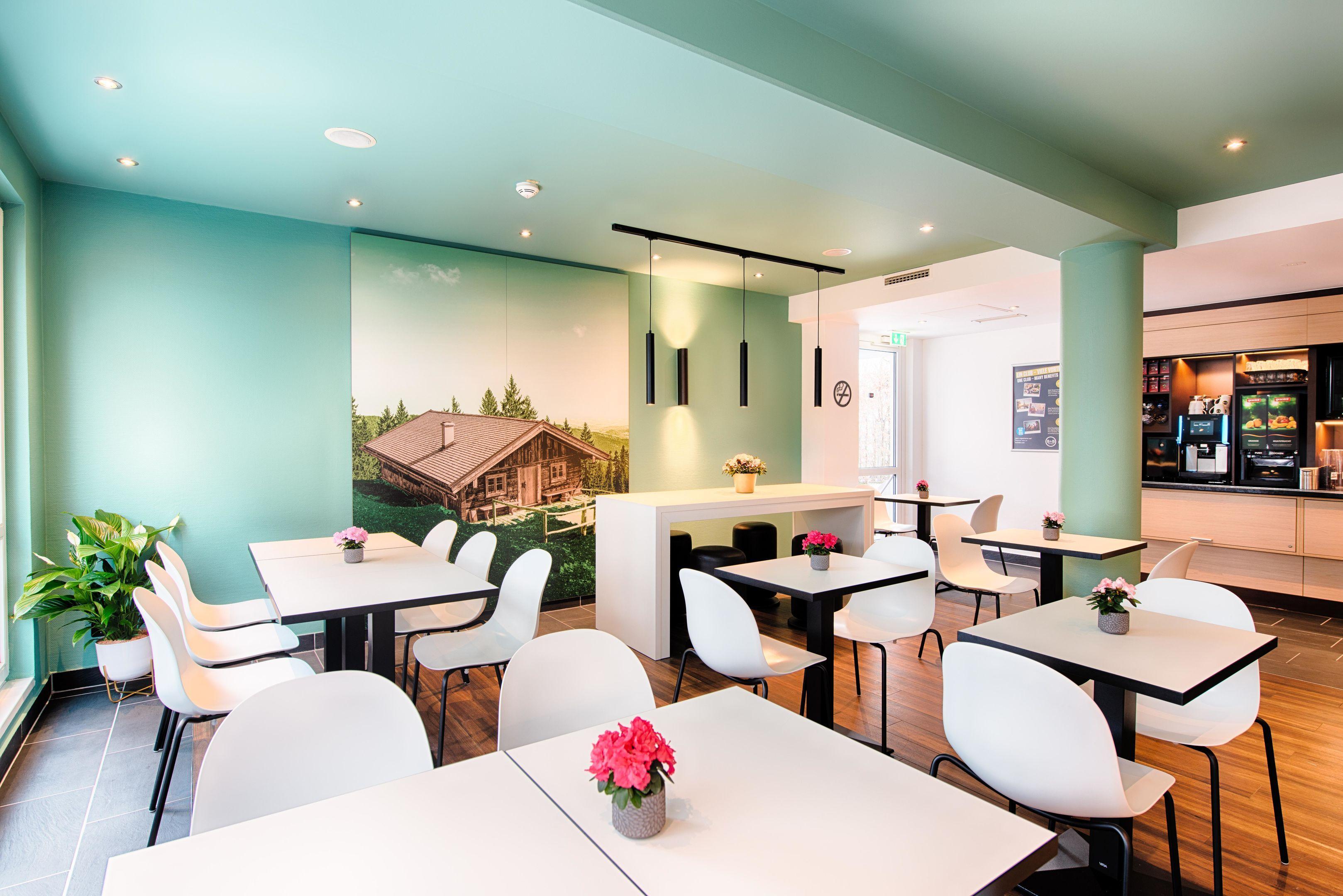 B&B Hotel Muenchen-Putzbrunn Buitenkant foto